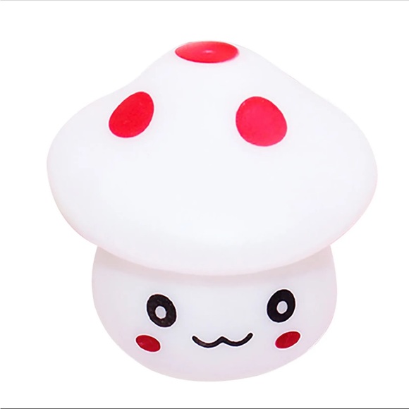 Kawaii Mushroom Night Light - Picture 7 of 11